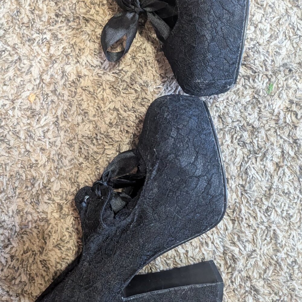 Demonia SIze 7.5 Lace Mary Janes Gently Used - Picture 8 of 8
